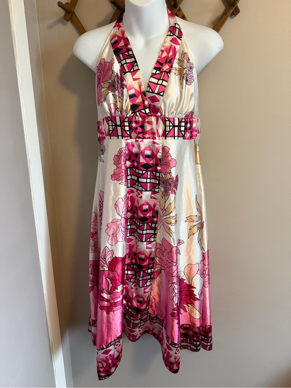 Vintage y2K Le Château Pink Geometric Floral Halter Handkerchief Midi Dress M